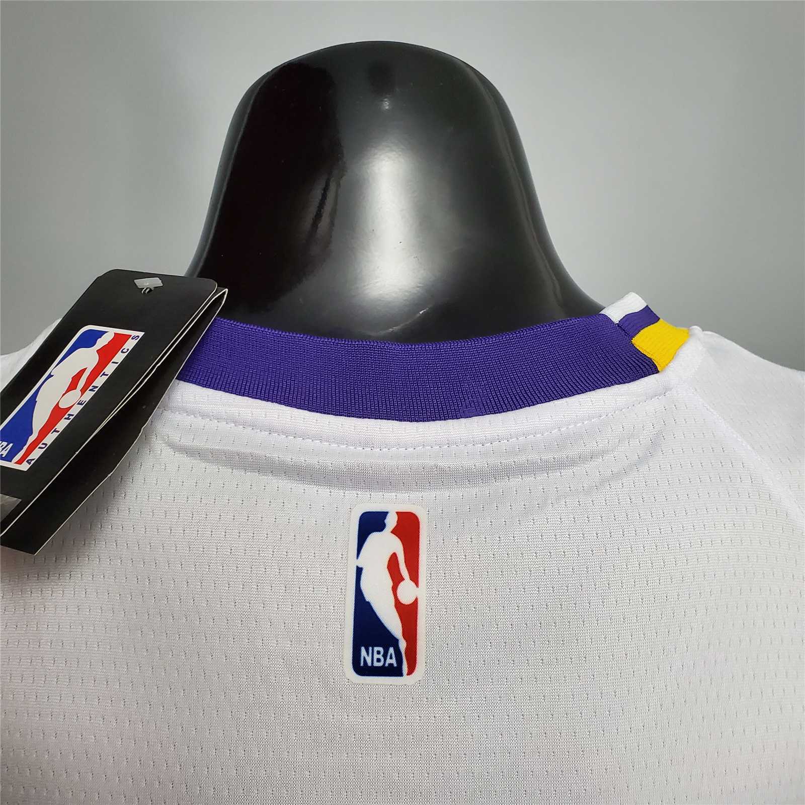 Bryant #24 Lakers Round neck white 6