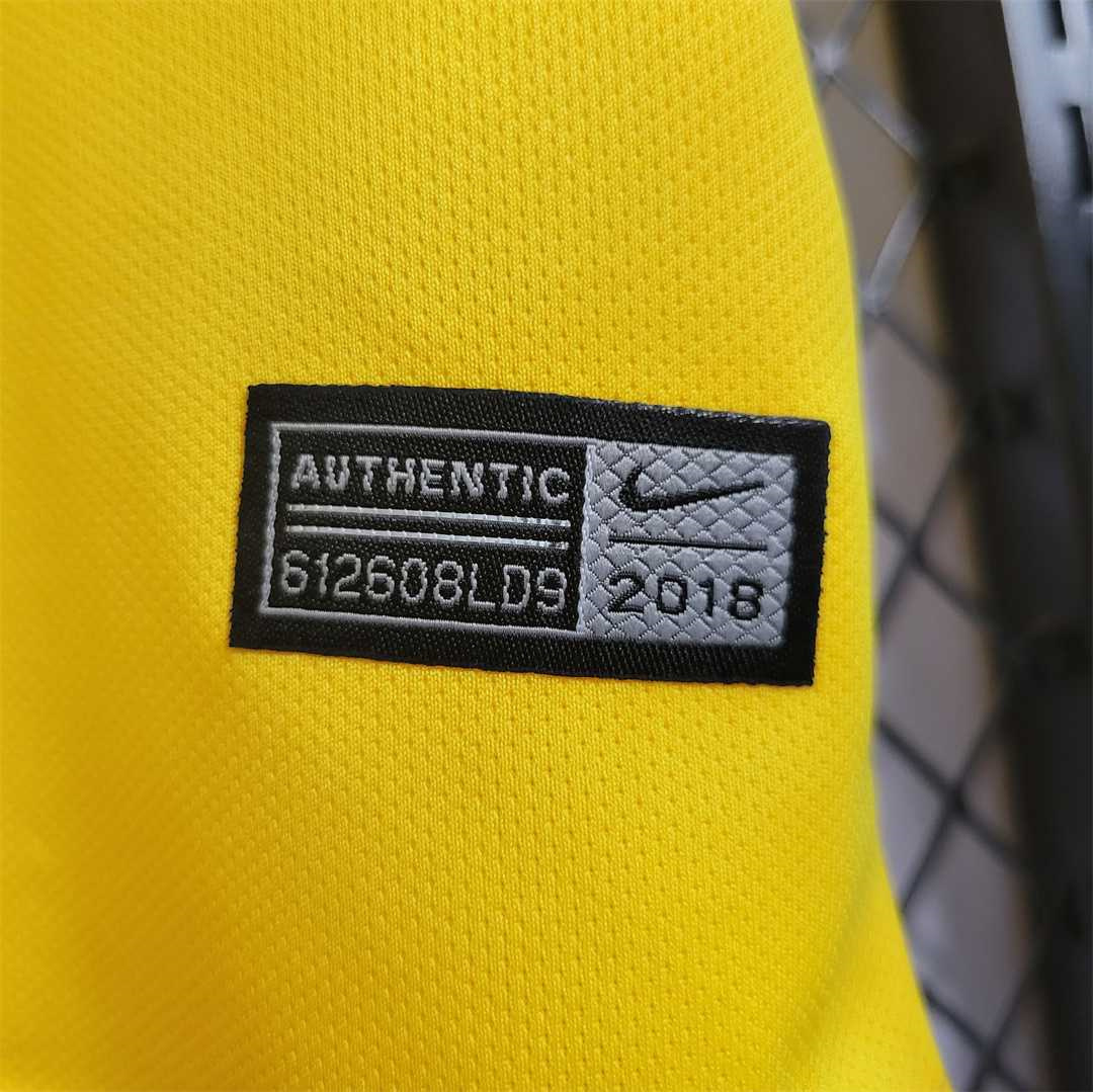 2018 Brazil home 4