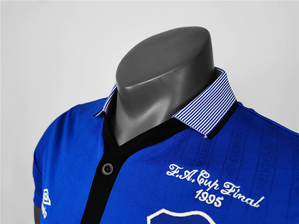 95-96 Everton home 1