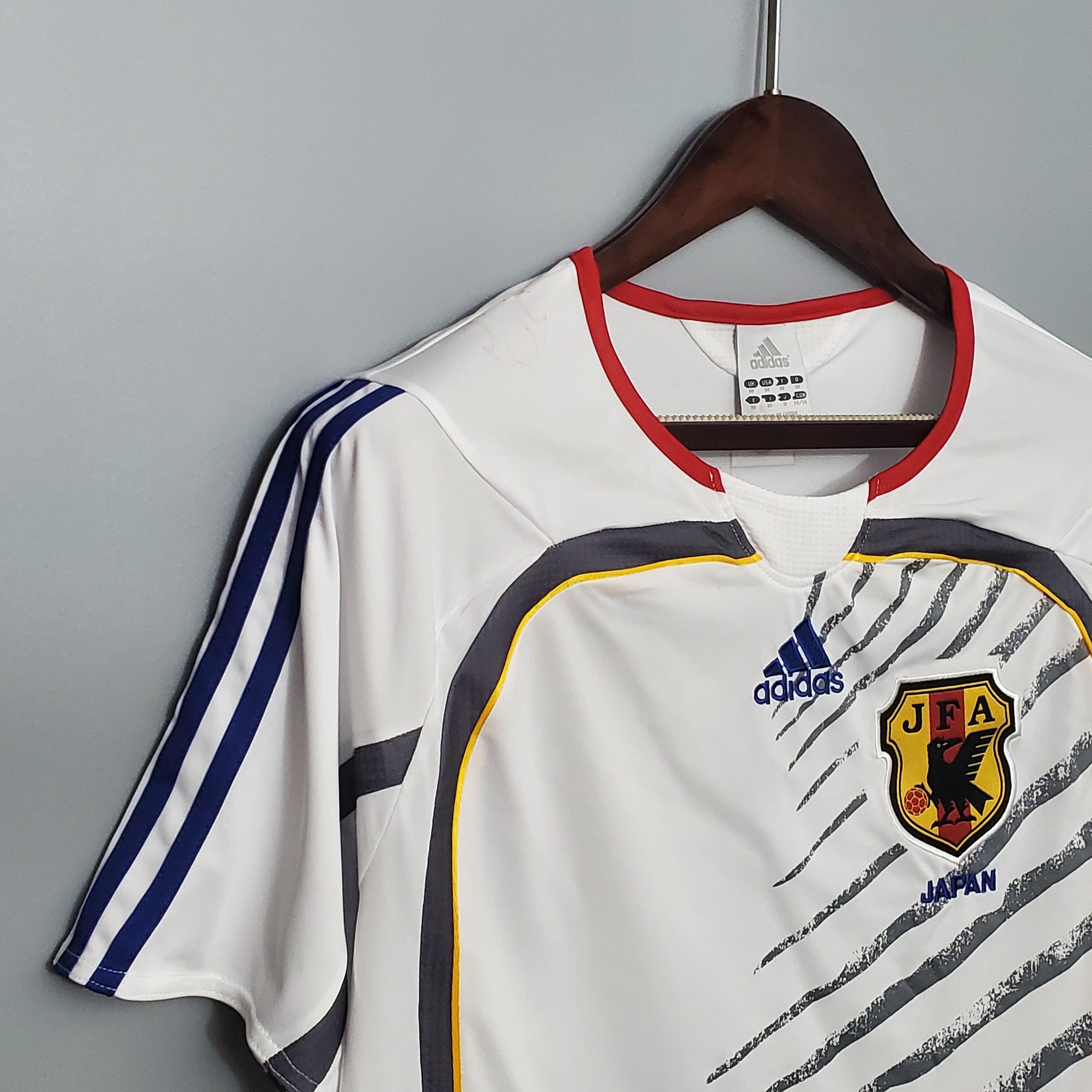 2006 Japan away 6