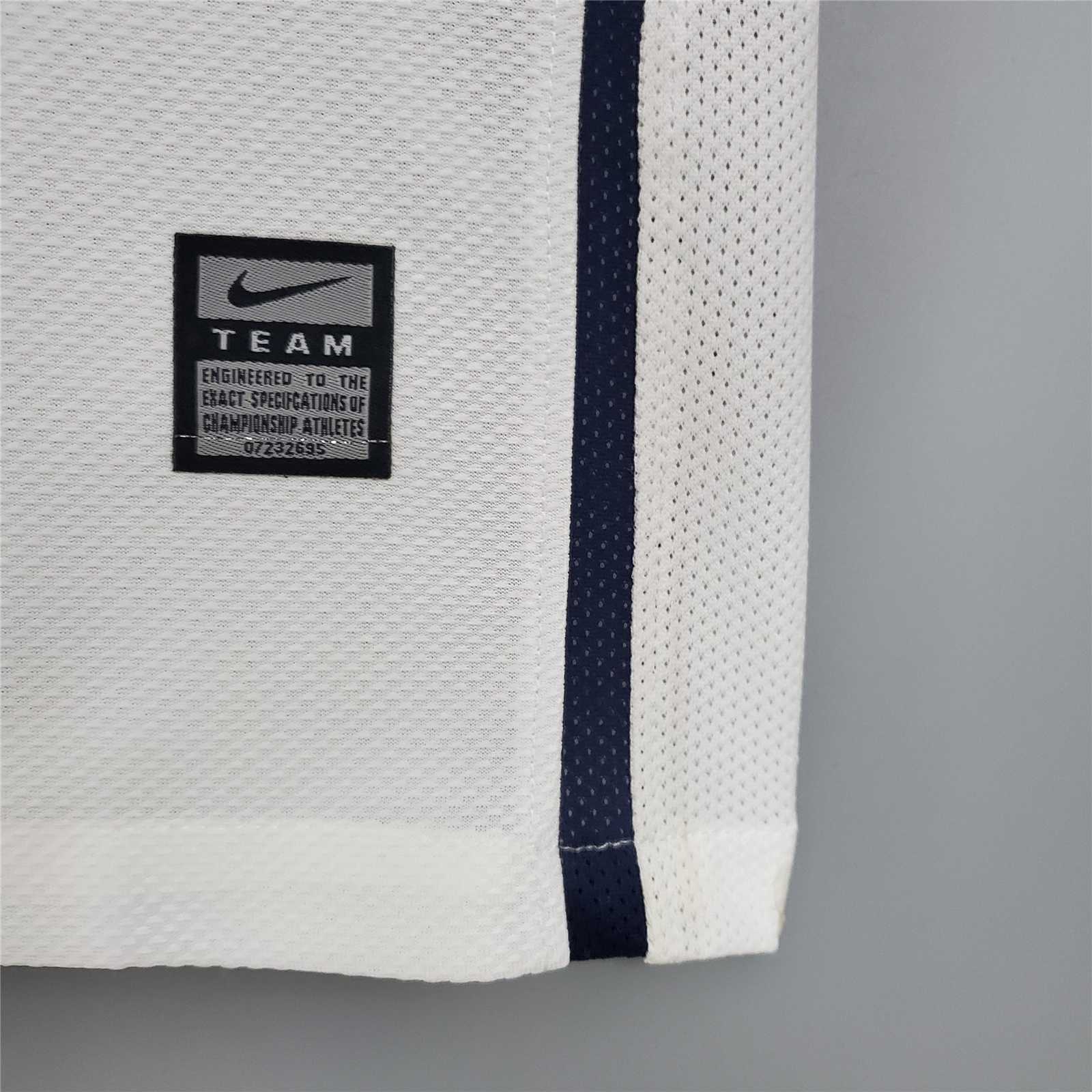 08-09 Manchester United away white League Edition 5