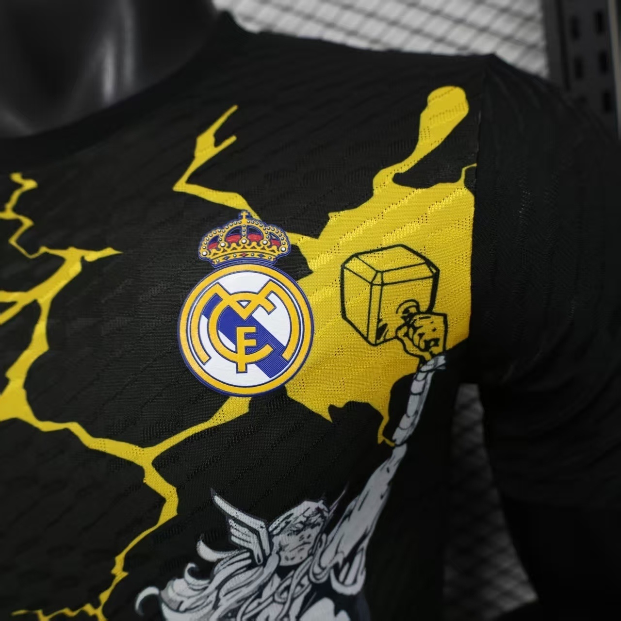 25-26 Real Madrid Special Edition Football Player Version T-Shirt AAAAJersey Wholesale Yupoo 5
