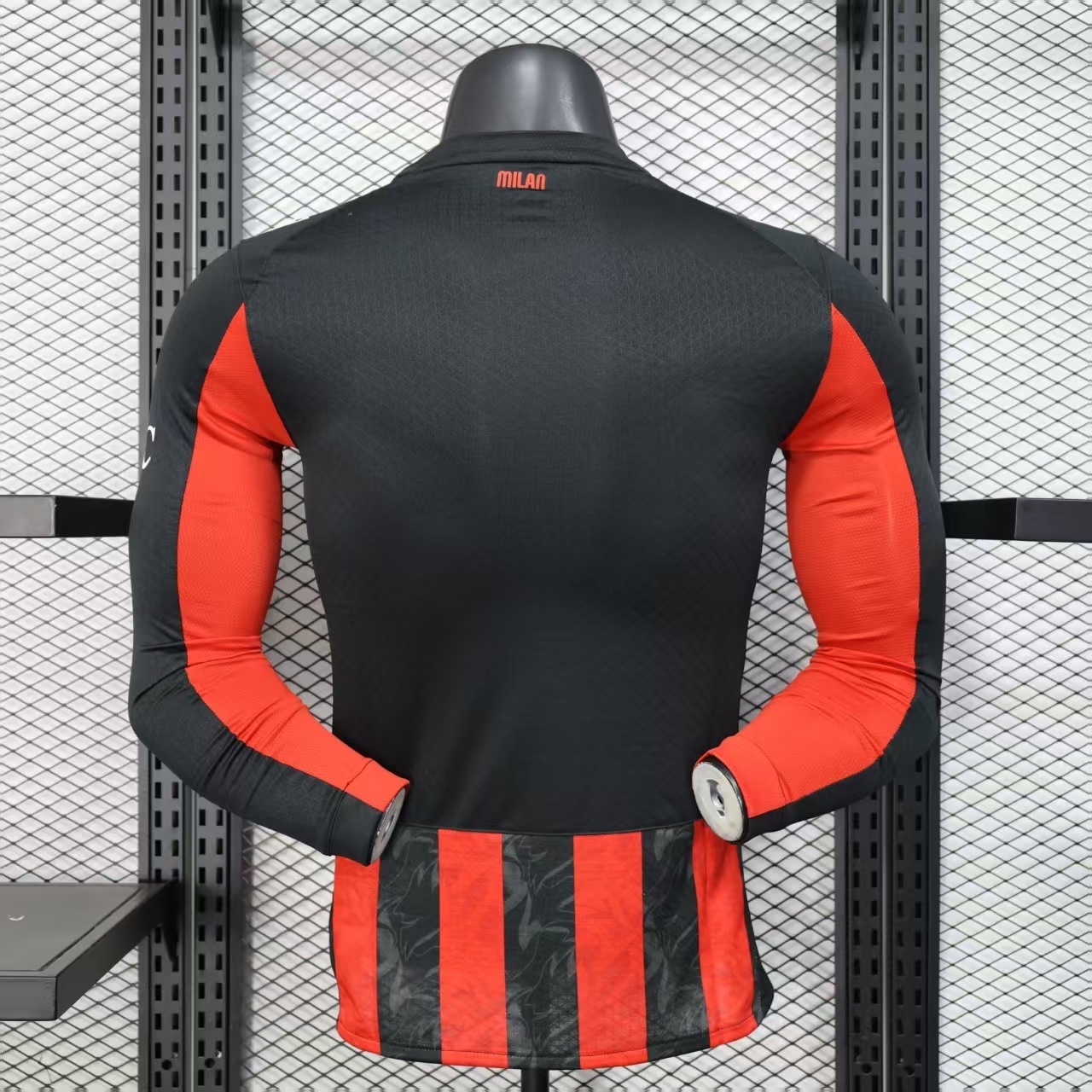25-26 AC Milan Home Kit Player Version Long Sleeve Shirt AAAAJersey Wholesale Yupoo 2