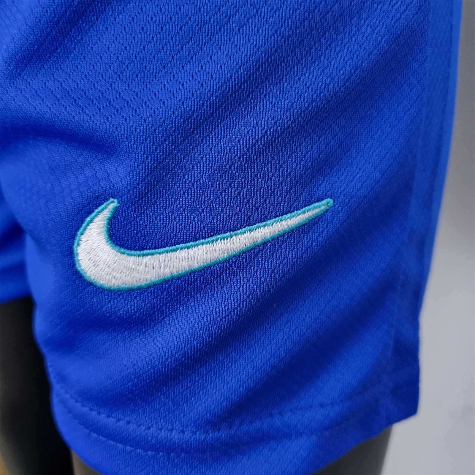 22-23 Chelsea home kids kit 4