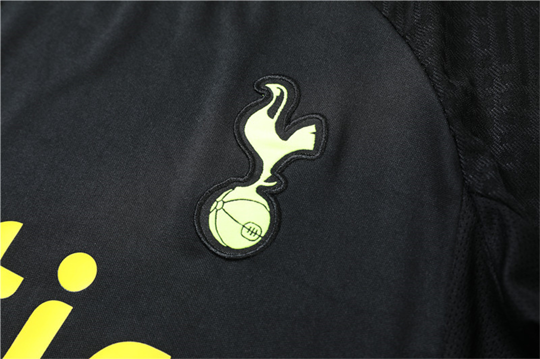22-23 Tottenham Hotspur training kit black 3