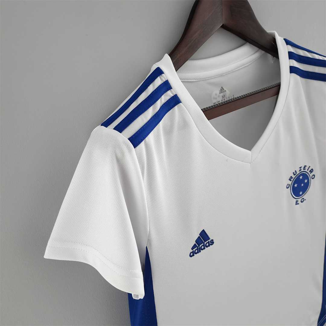 22-23 Cruzeiro away women 6