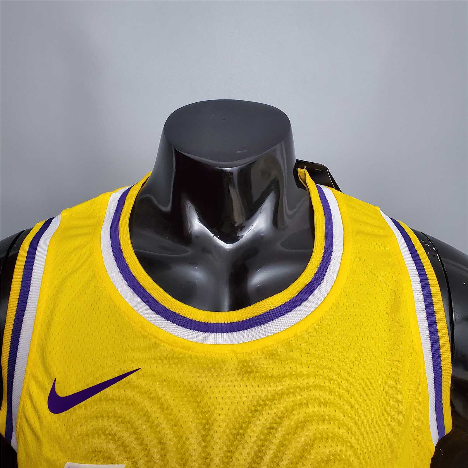 DAVIS #3 Lakers Round neck yellow 4