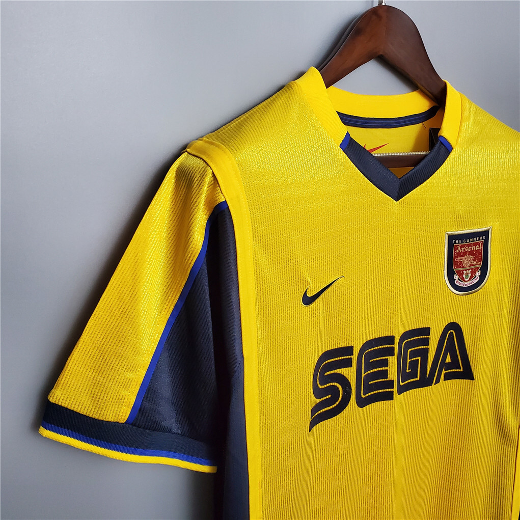 99-00 Arsenal away 8