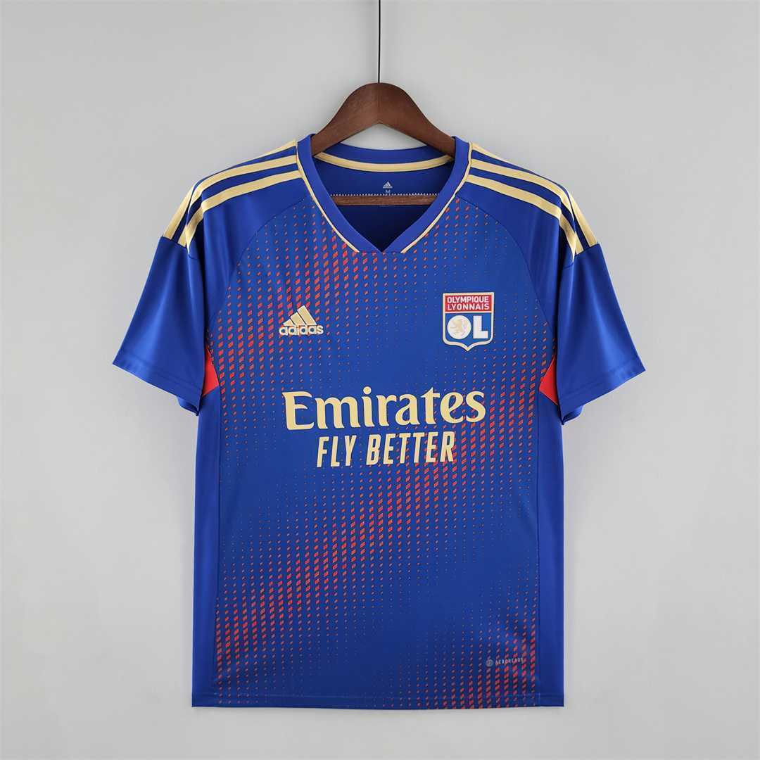 21-22 Lyon fourth away