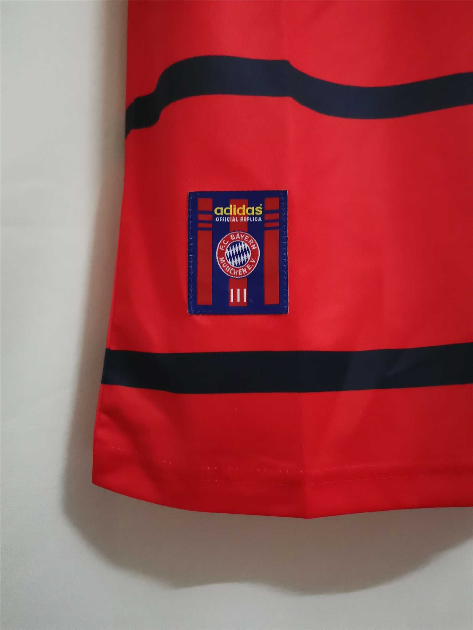 98-01 Bayern Munich away 2