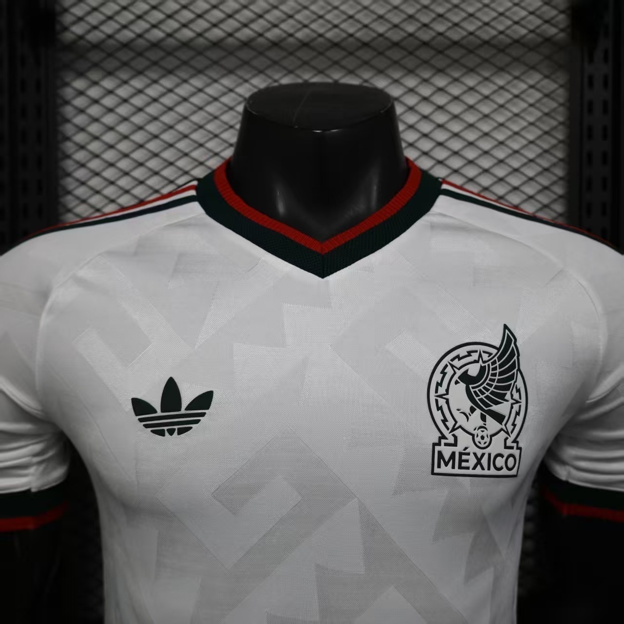 2026 World Cup Mexico Away Kit Football Player Version T-Shirt AAAAJersey Dropship Yupoo 8