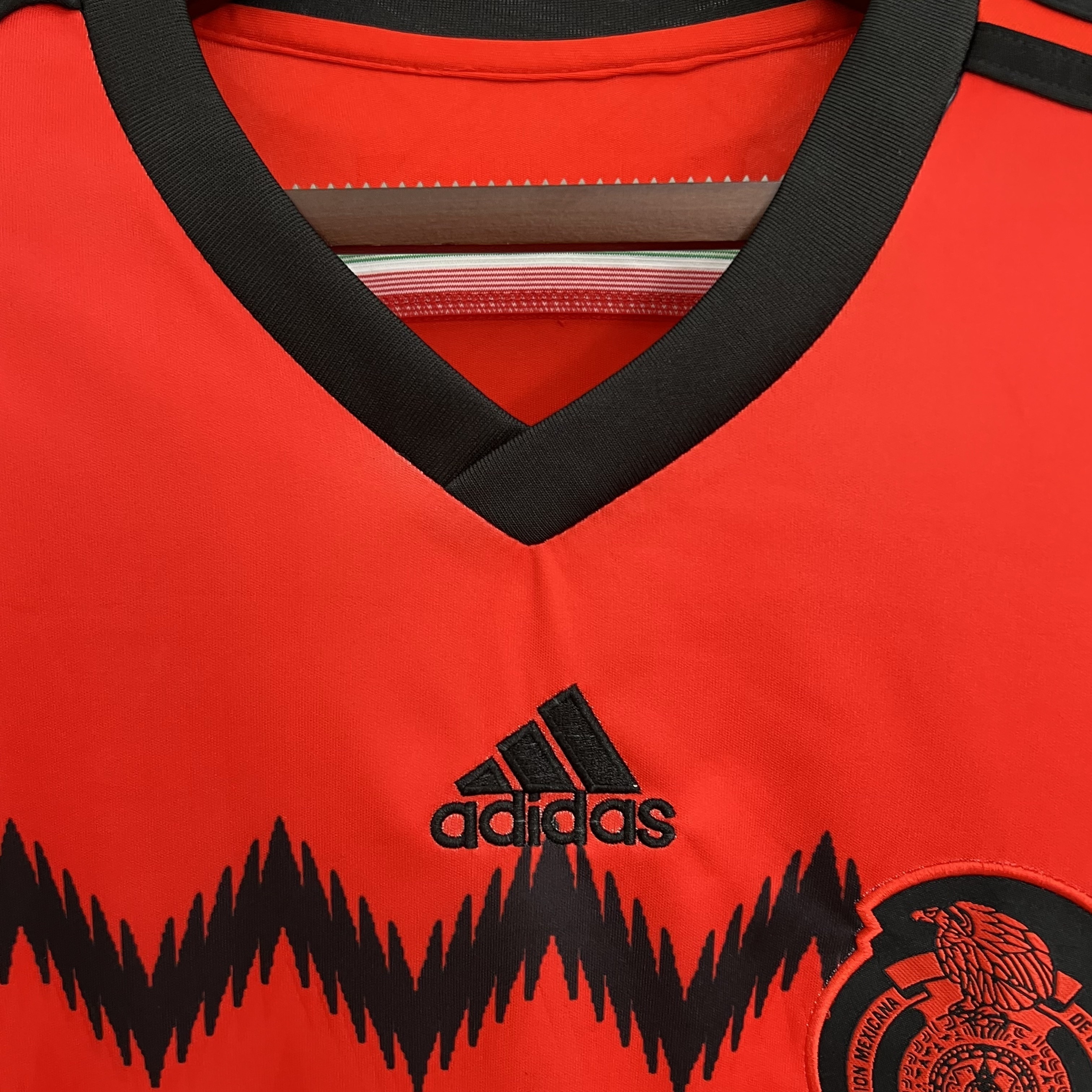 2014 Mexico Away Retro Kit Vintage Football Shirt AAAAJersey Wholesale Yupoo 2