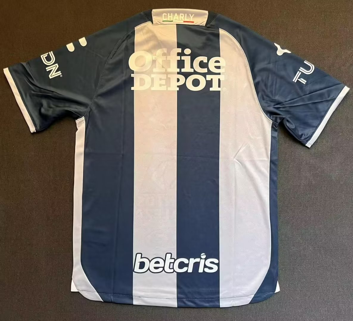 22-23 Pachuca home 1