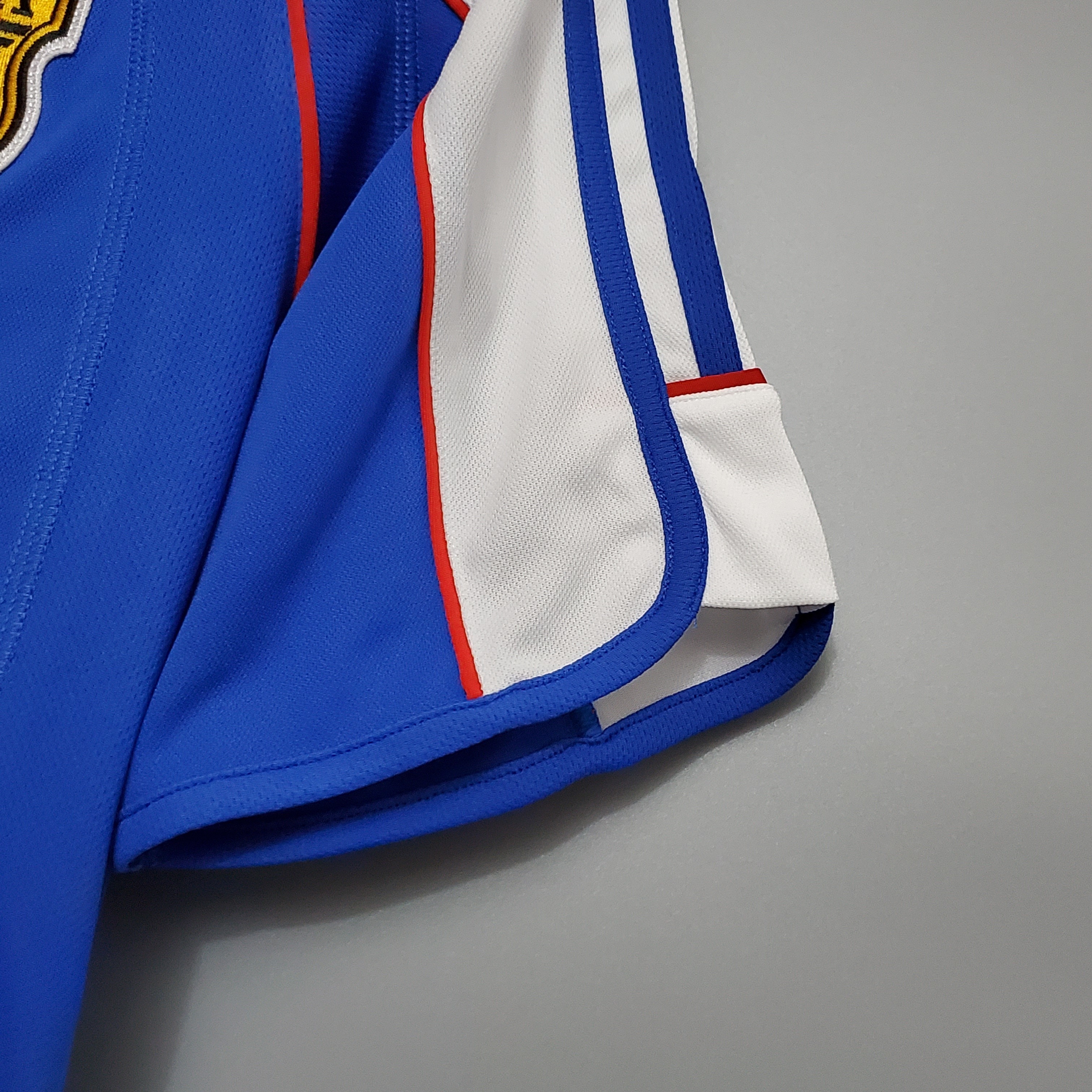 2000 Japan home 4