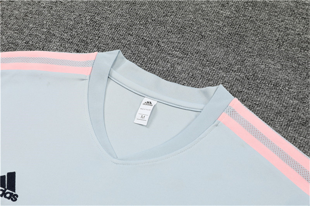 22-23 Arsenal training suit gray 11