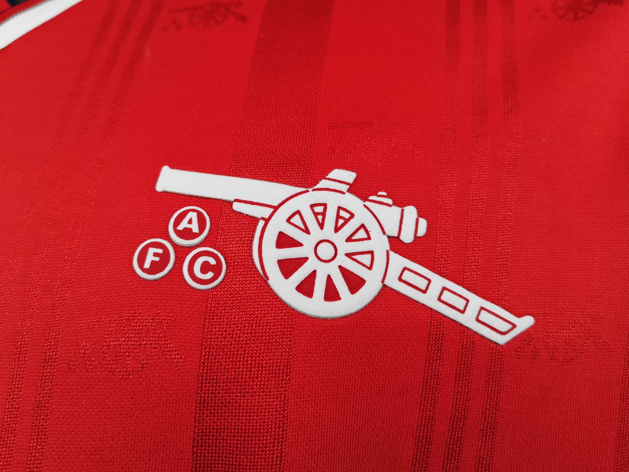 86-88 Arsenal home 1