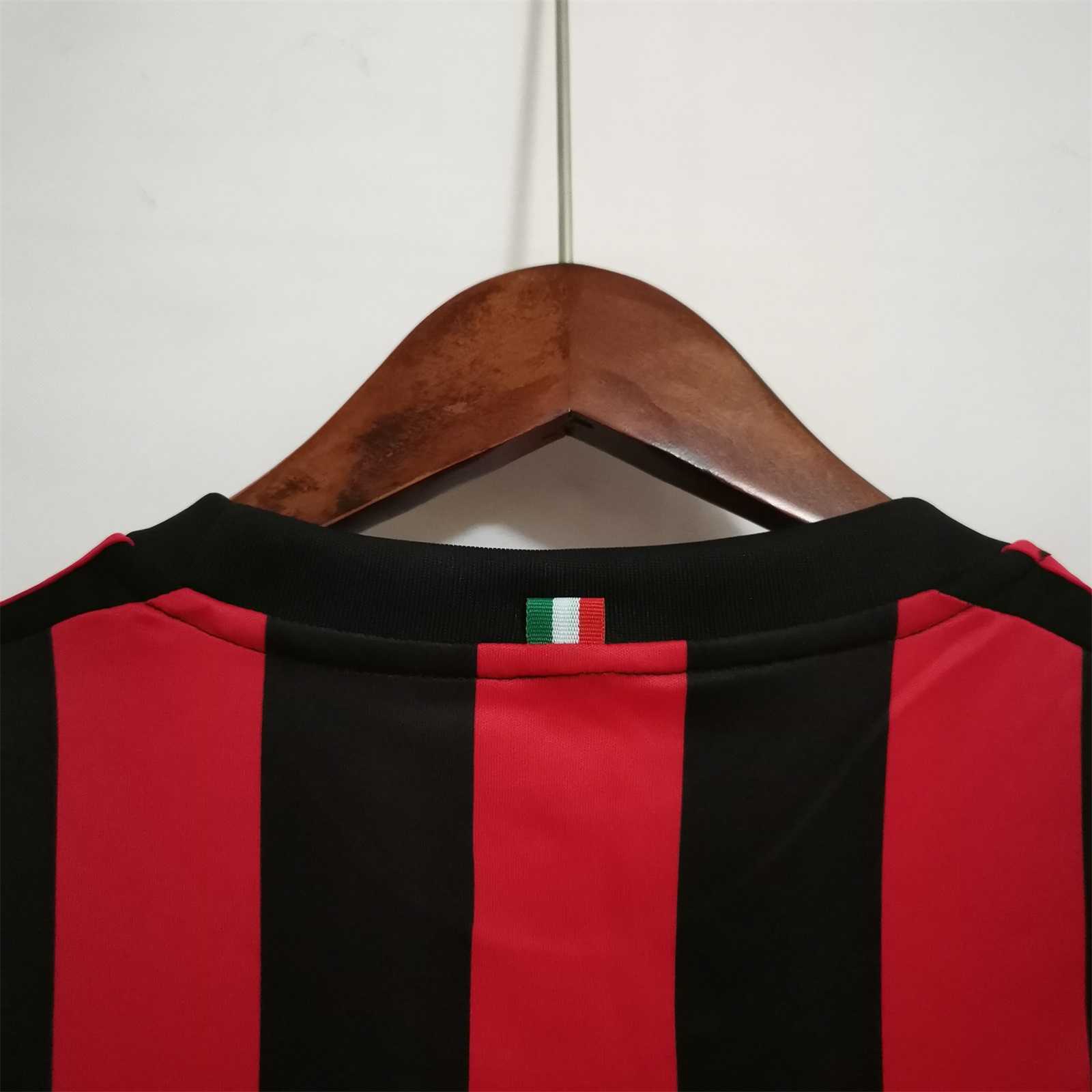 17-18 AC Milan home 8