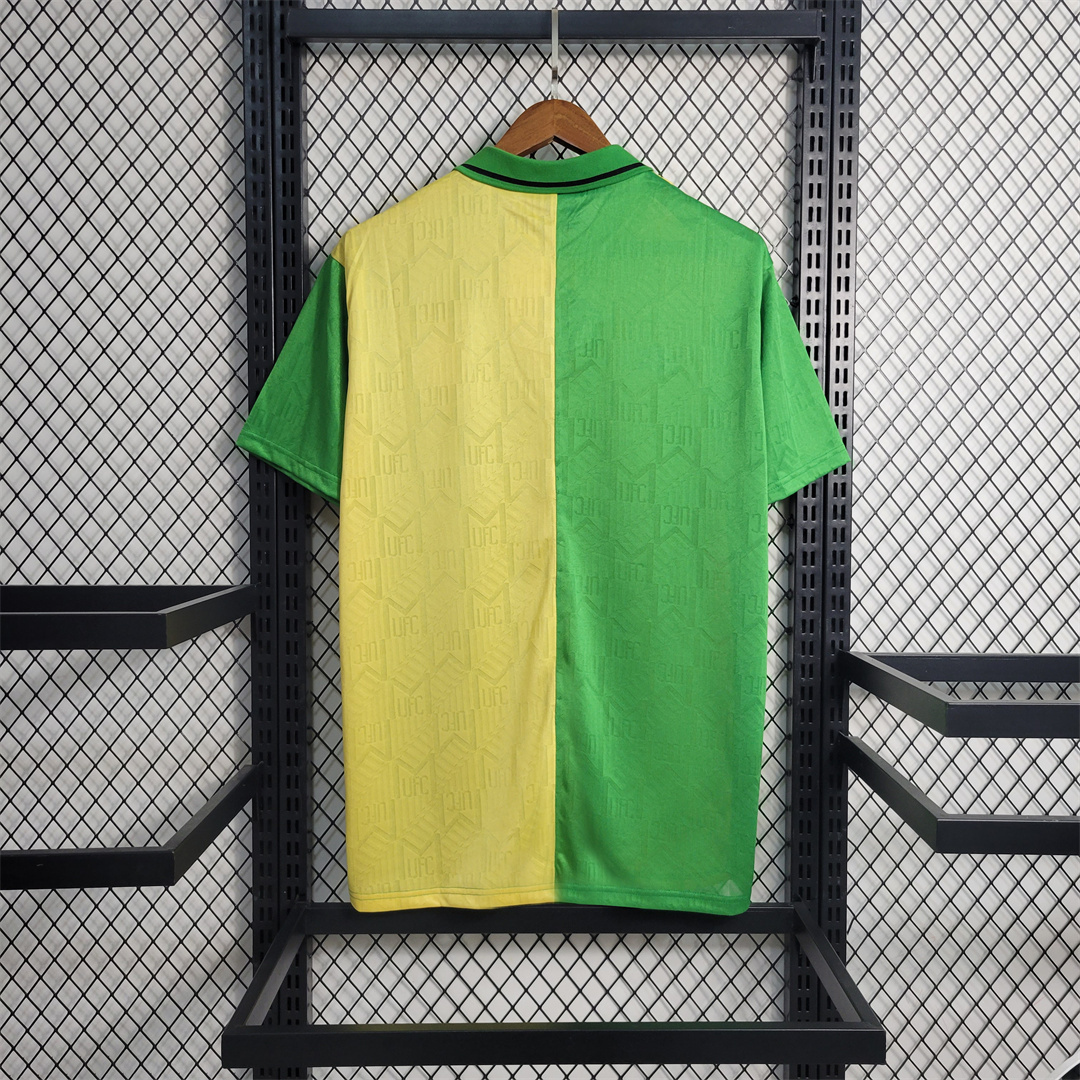 92-94 Manchester United away 6