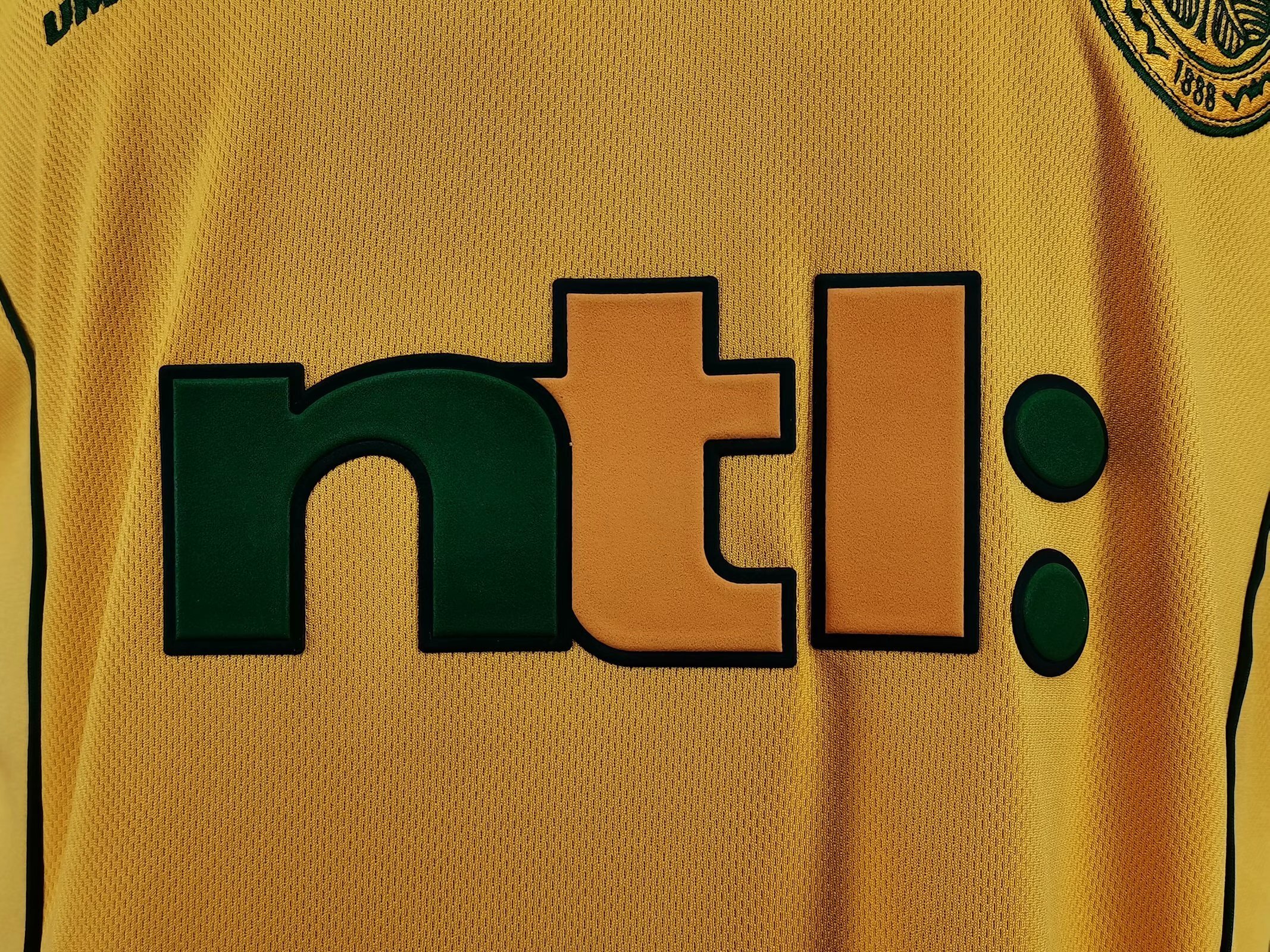 01-02 Celtic away 1