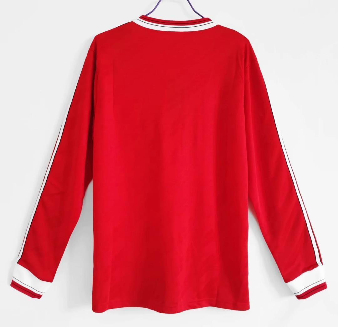 86-88 Manchester United home long sleeve 3