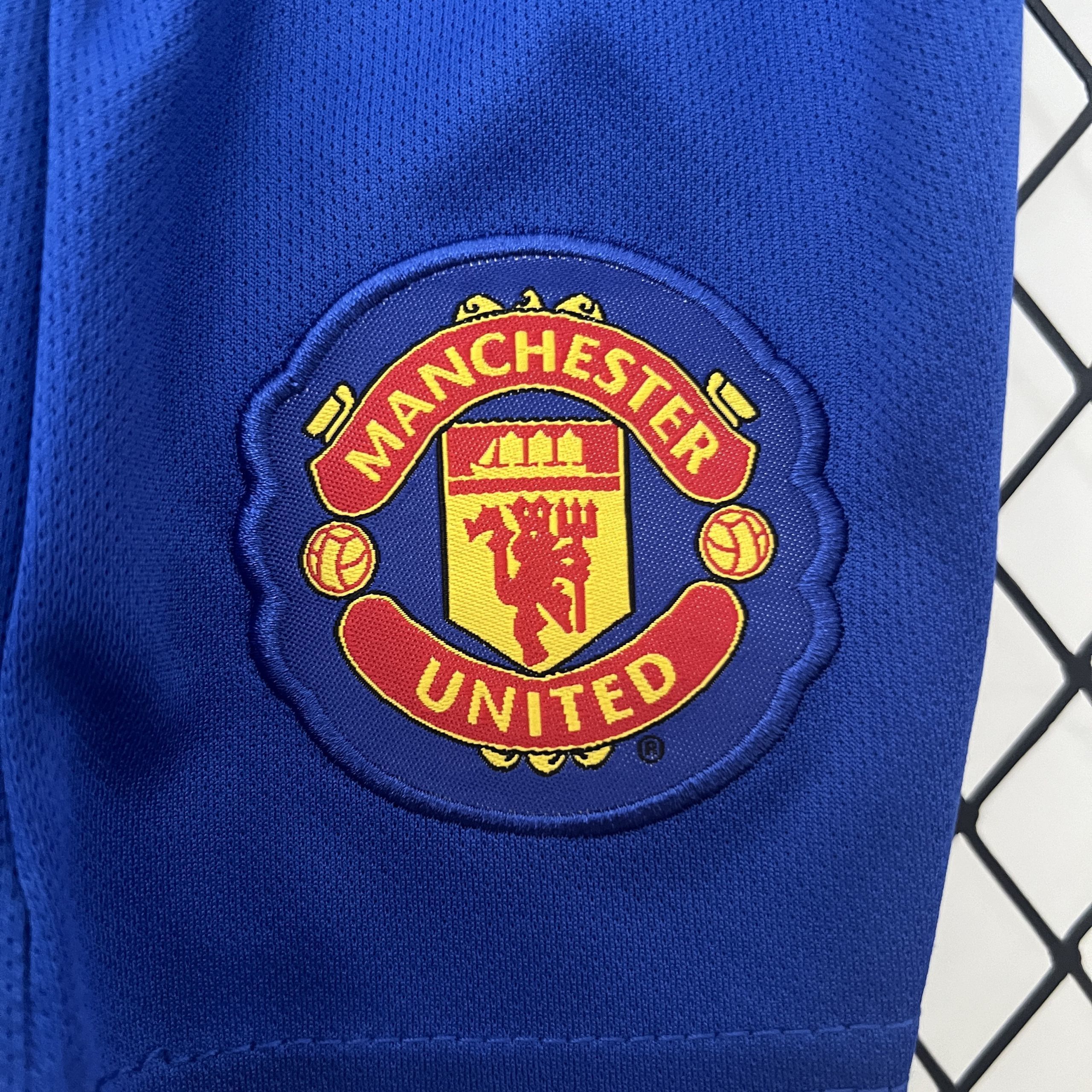 08-09 Manchester United Third Retro Kid Kits Children Sets Jerseys Supllier Yupoo 4