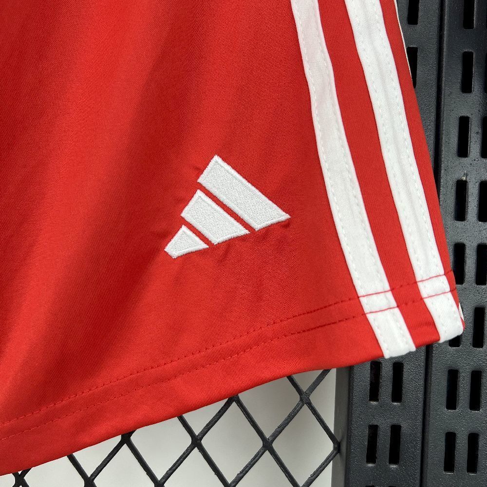 25-26 Bayern Home Kit Shorts Soccer AAAAJersey Yupoo 1