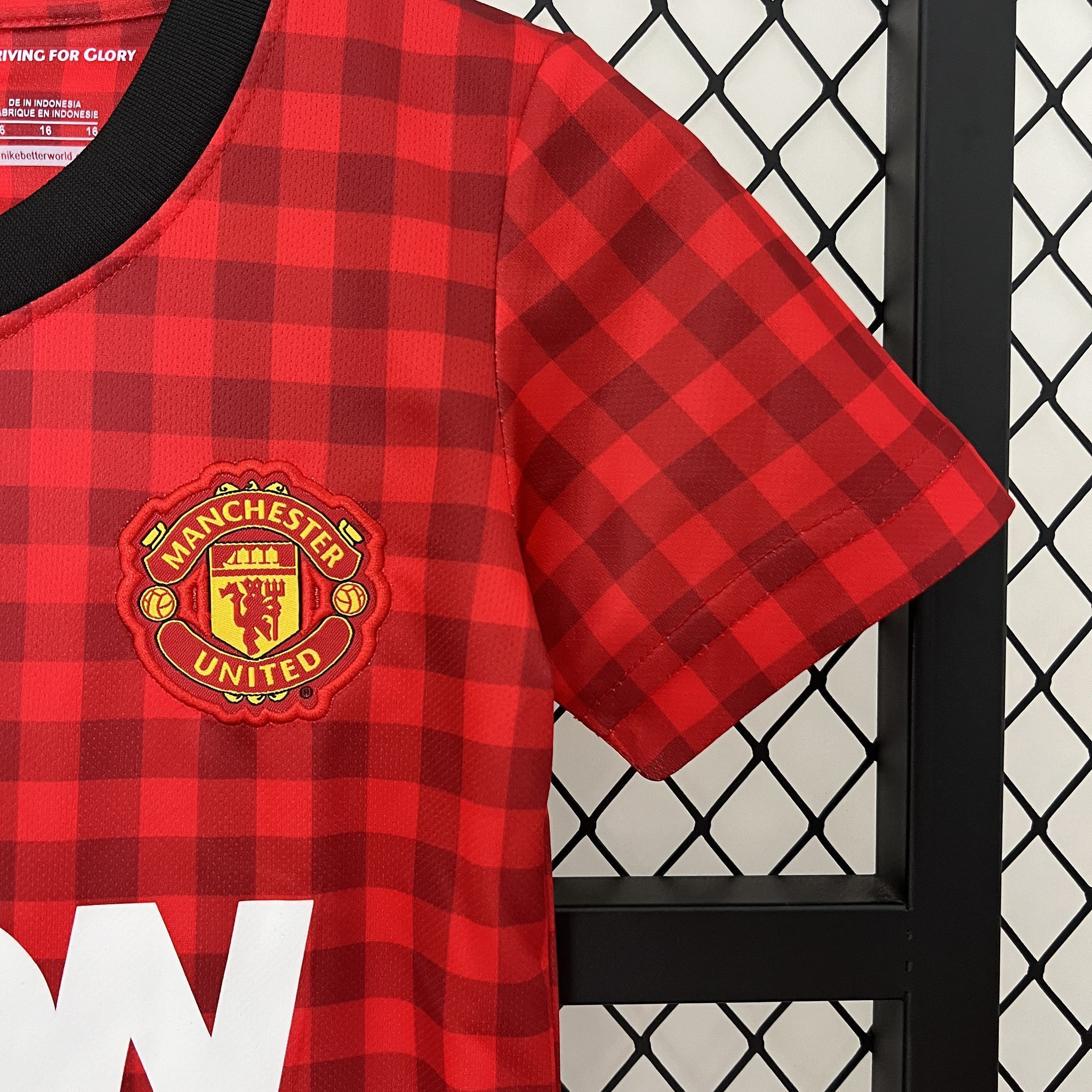 12-13 Manchester United Home Retro Kid Kits Youth Apparels AAAAJersey Wholesale Yupoo 4