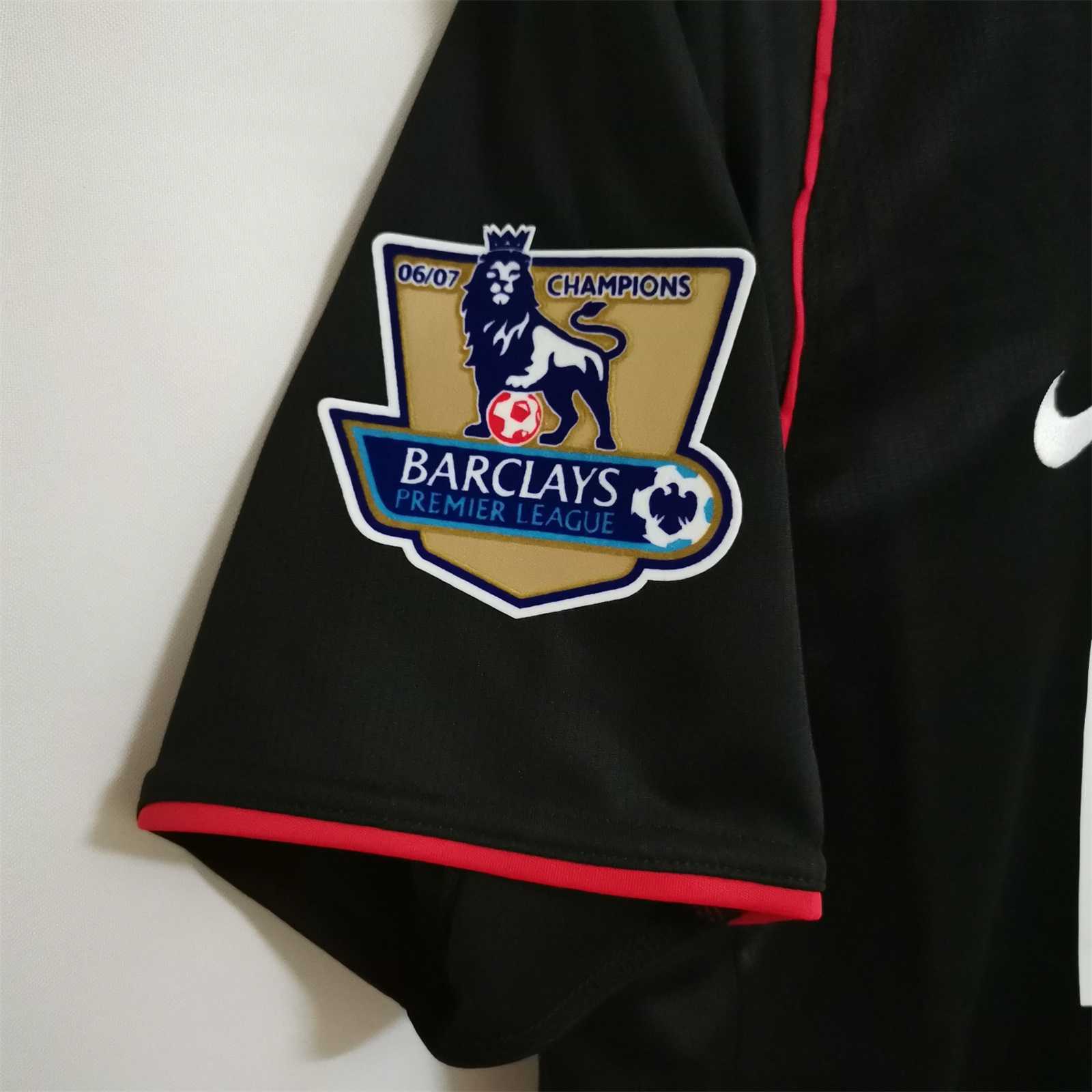 07-08 Manchester United away 7