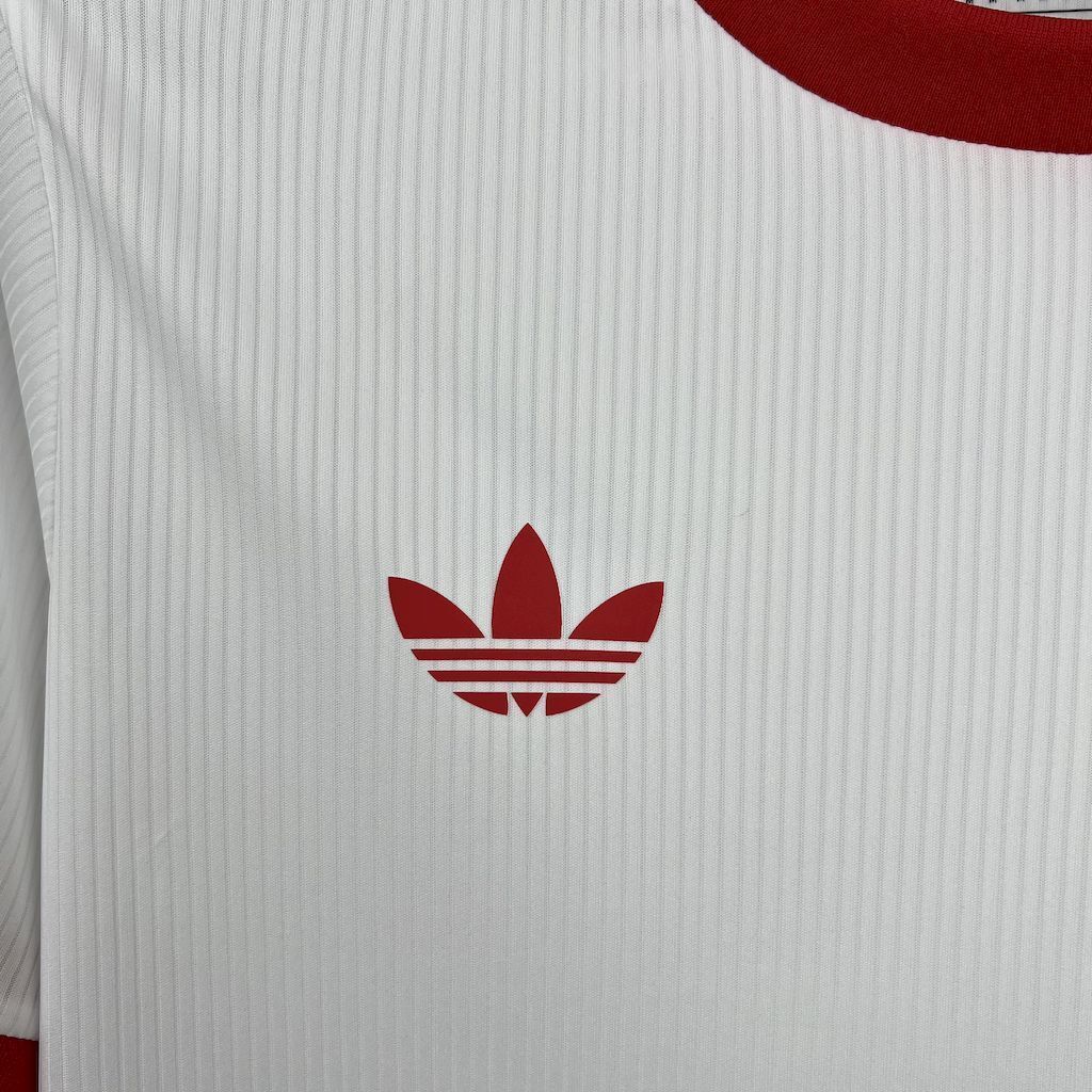 25-26 Benfica White Special Edition Shirt Football Uniform AAAAJersey Wholesale Yupoo 1