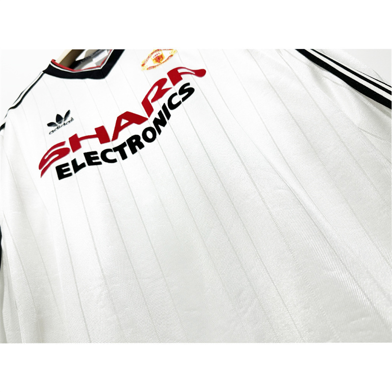 82-83 Manchester United away white long sleeve retro jersey 1
