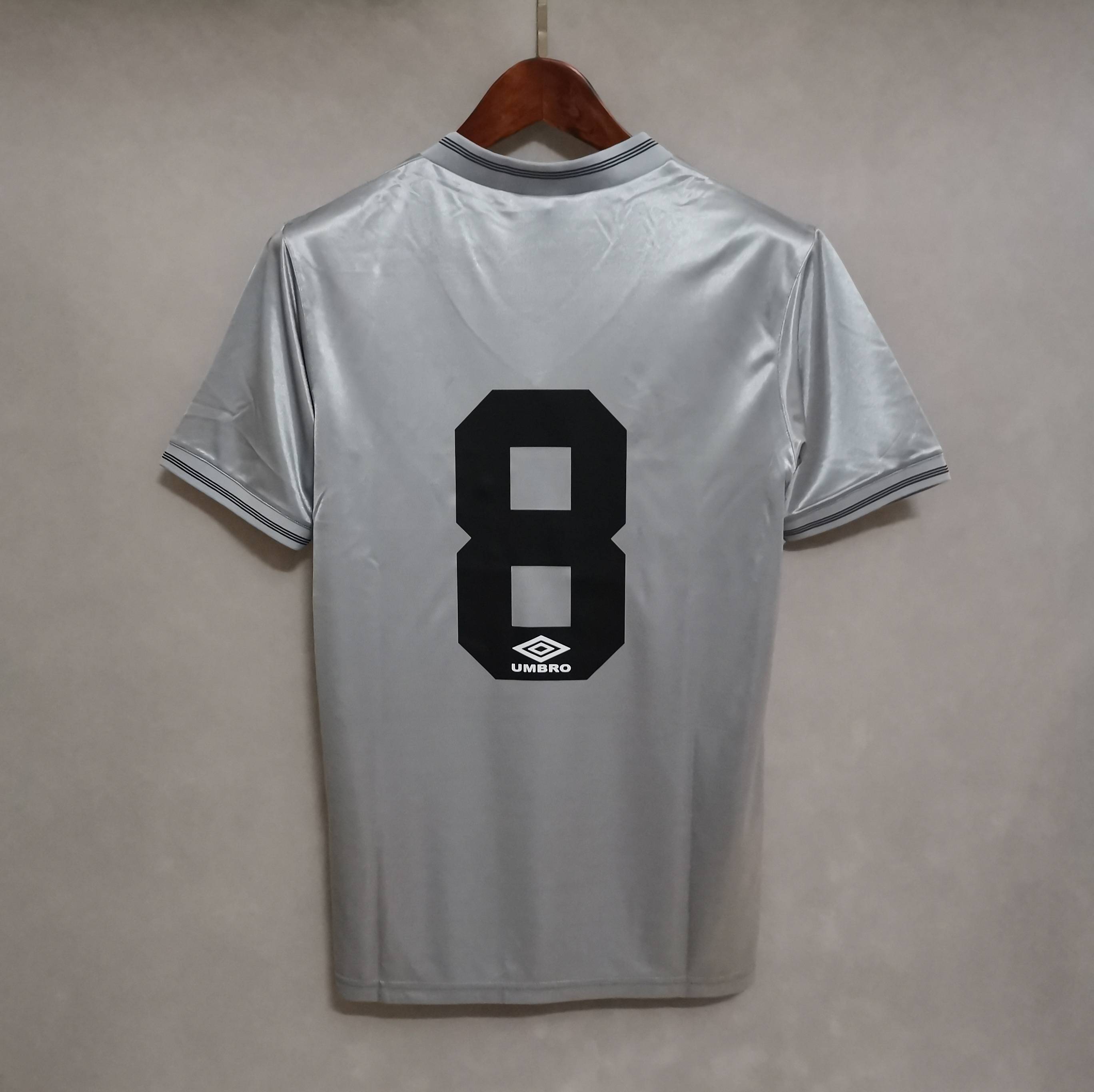 86-87 Newcastle grey away 4