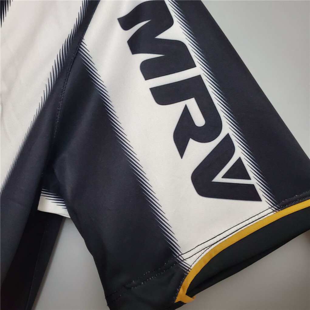 13-14 Atletico Mineiro home 8