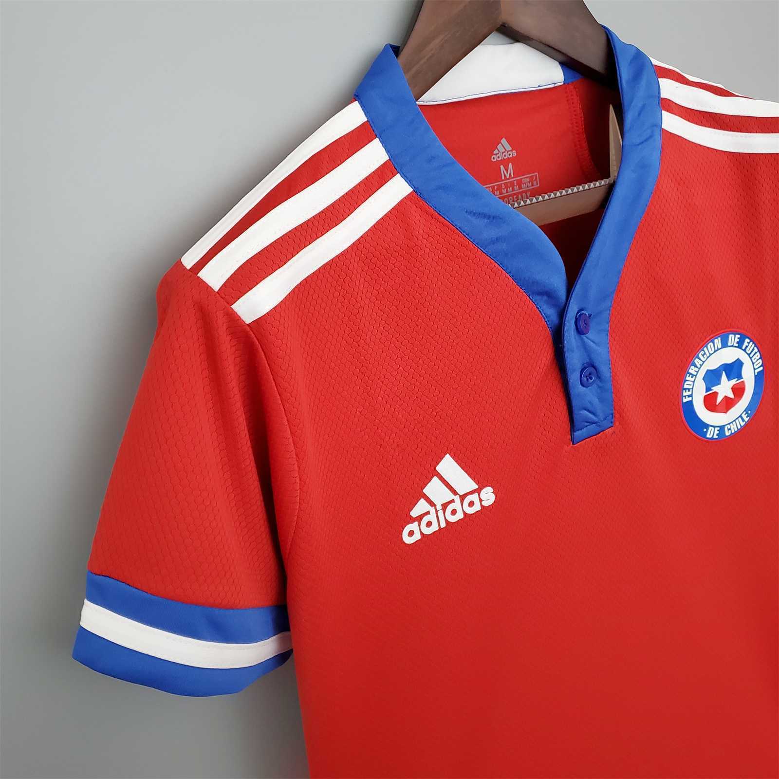 2021 Chile woman home 1