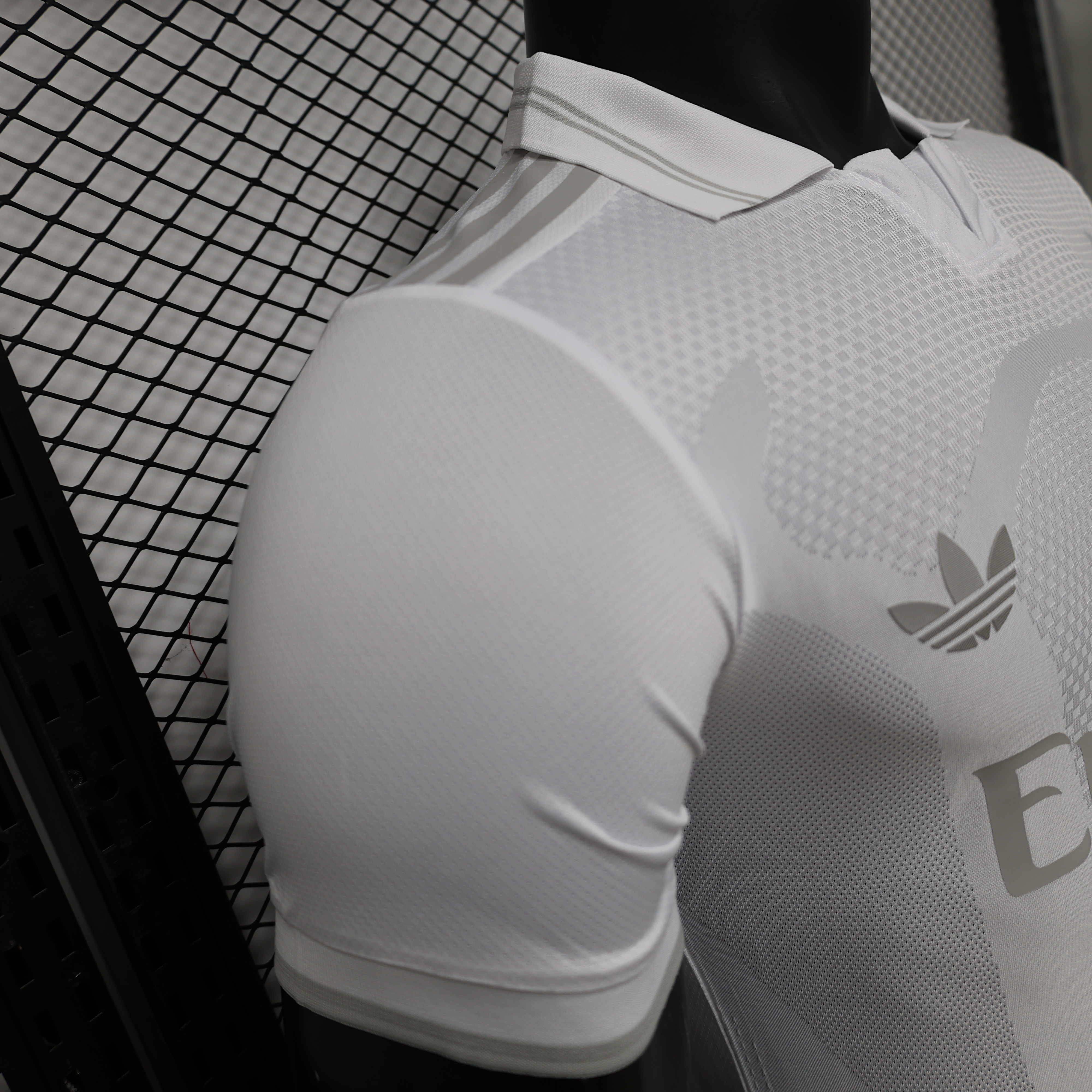 26-27 Real Madrid Mens 125th Anniversary Edition Football T-Shirt AAAAJersey Wholesale Yupoo 3
