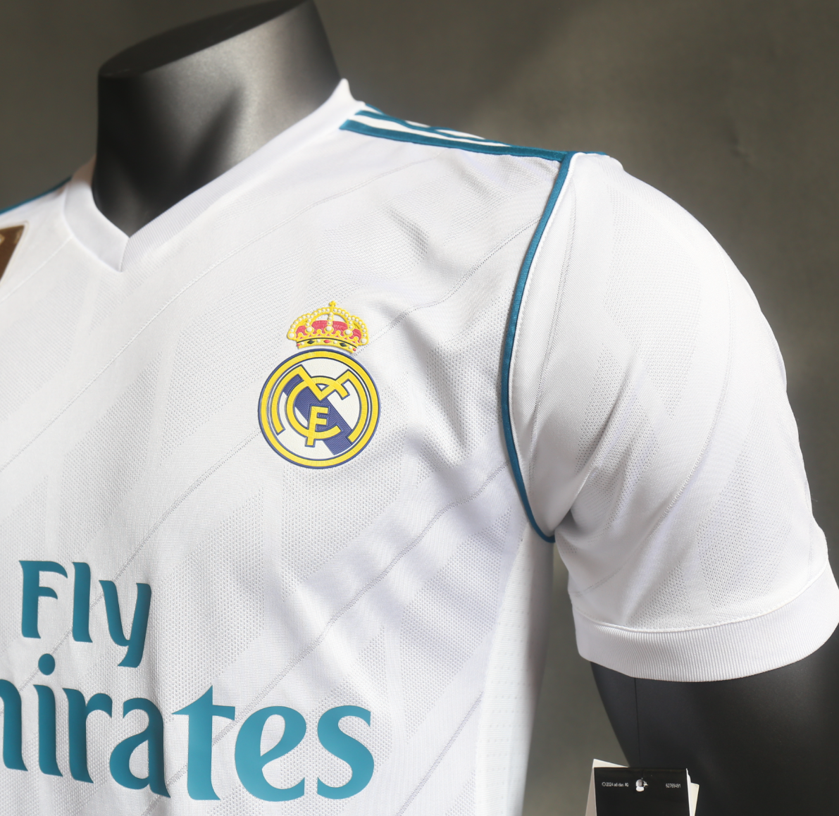 17-18 Real Madrid Home Retro Kit Vintage Player Version Sino Shirt AAAAJersey Dropship Yupoo 4