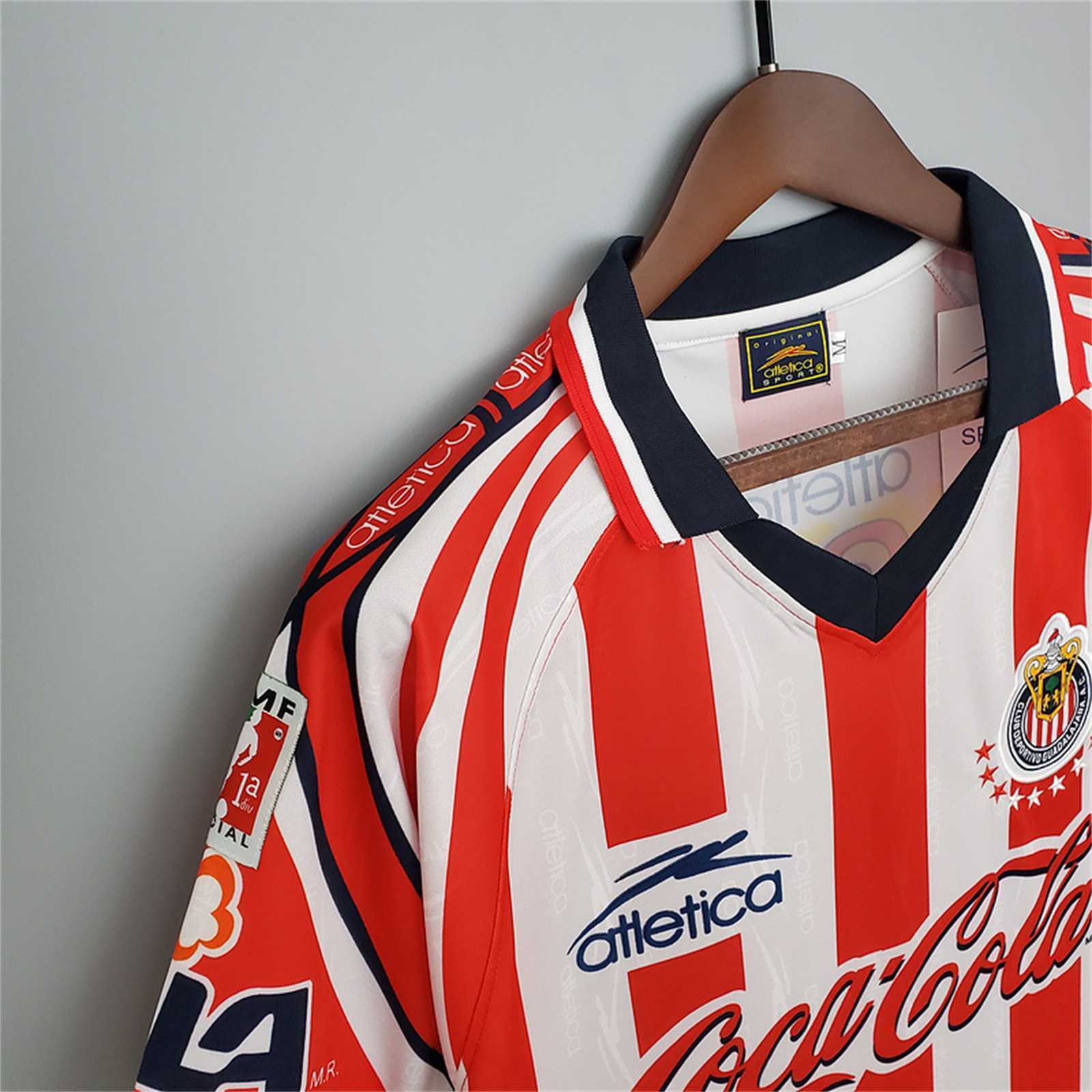 98-99 Chivas home 5