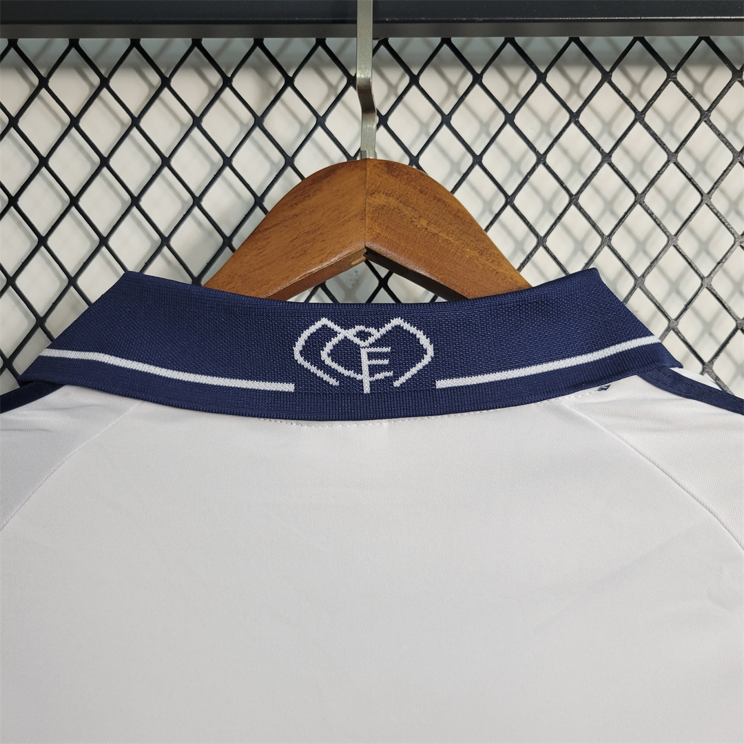 00-01 Real Madrid home 4