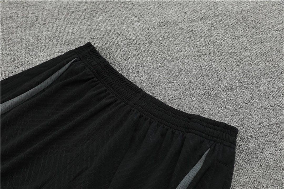 22-23 PSG Training Kit Black1684405127000 7