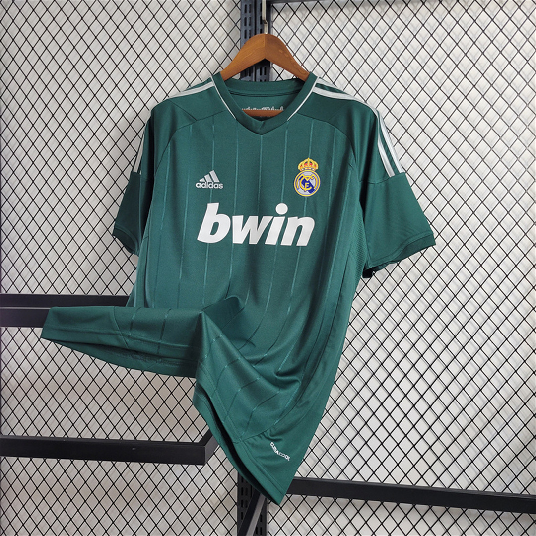 12-13 Real Madrid third away 1