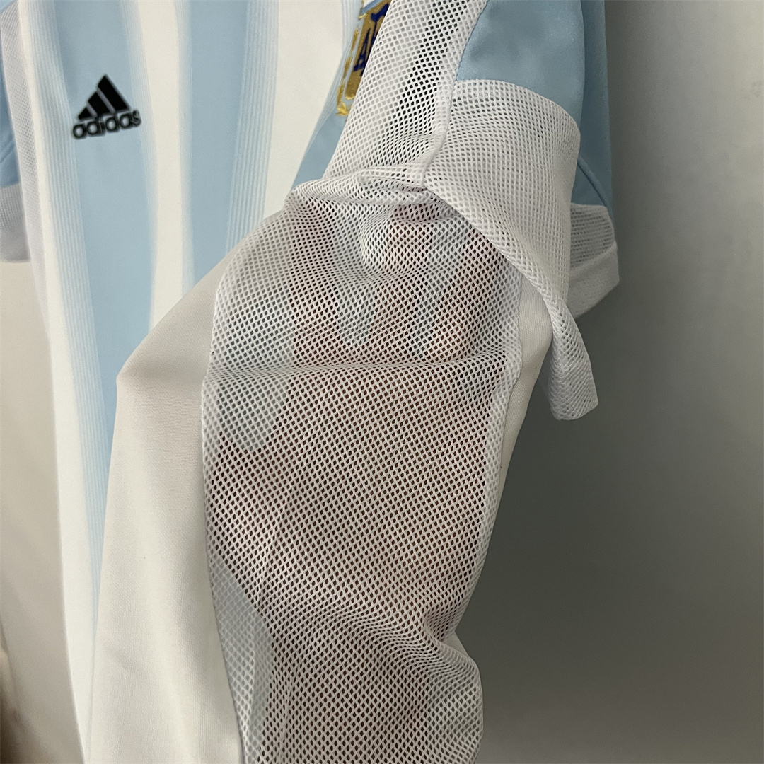 04-05 Argentina home 1