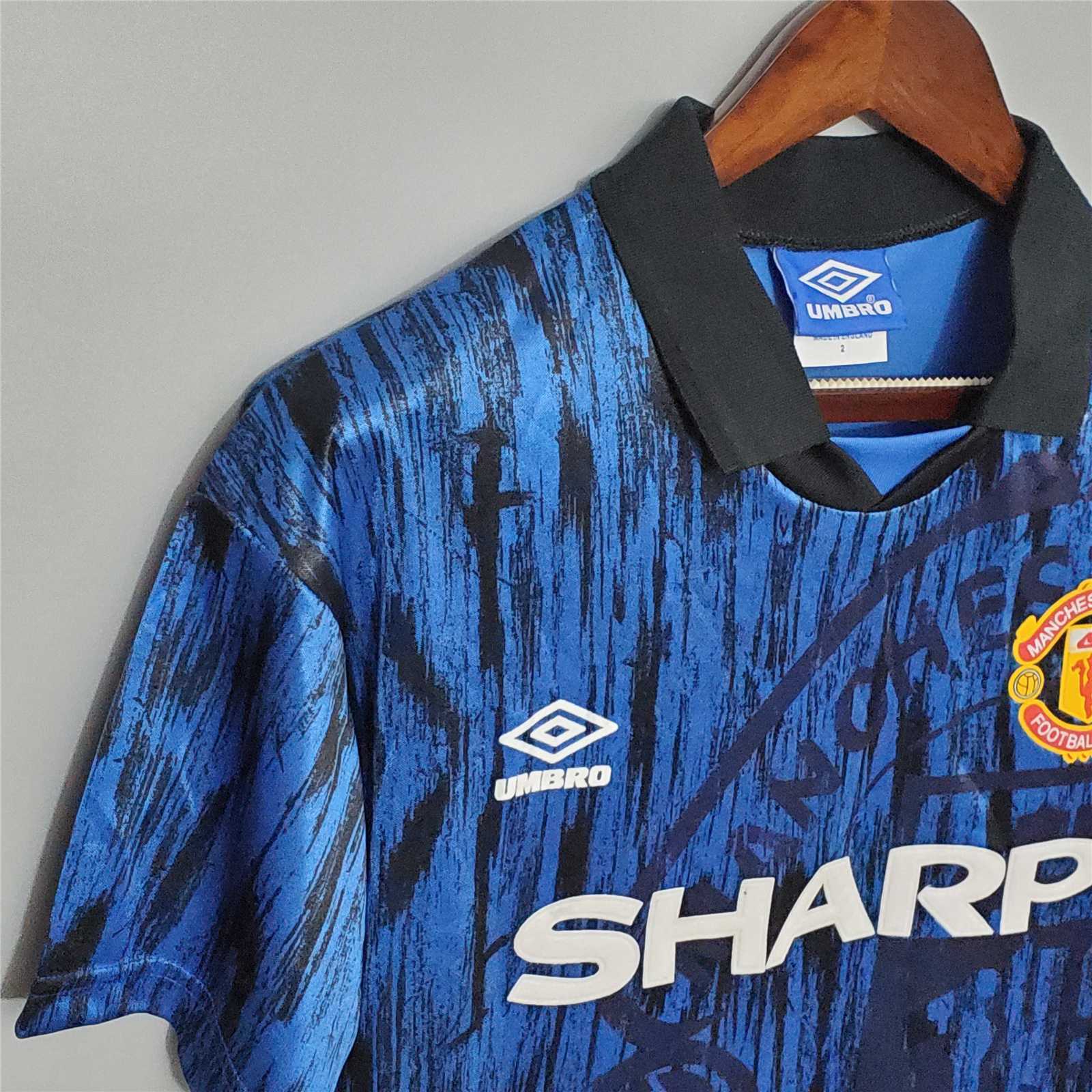 92-93 Manchester United away 6