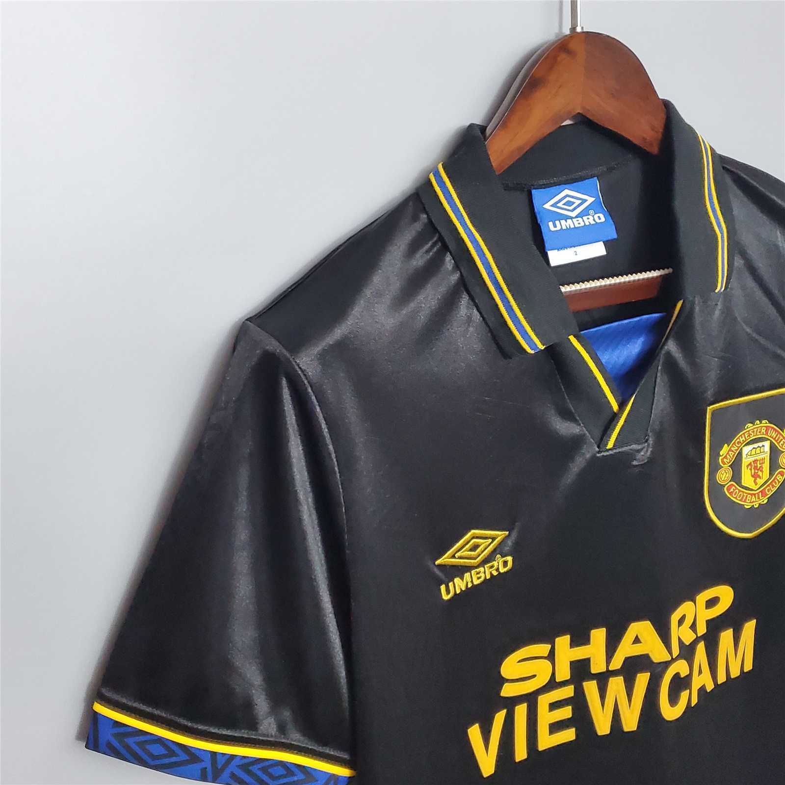 93-94 Manchester United away 8