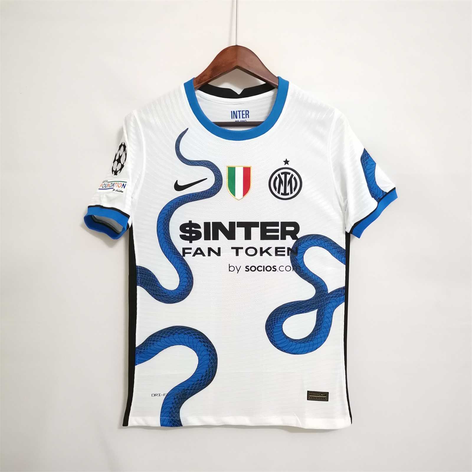 21-22 Inter Milan away 6