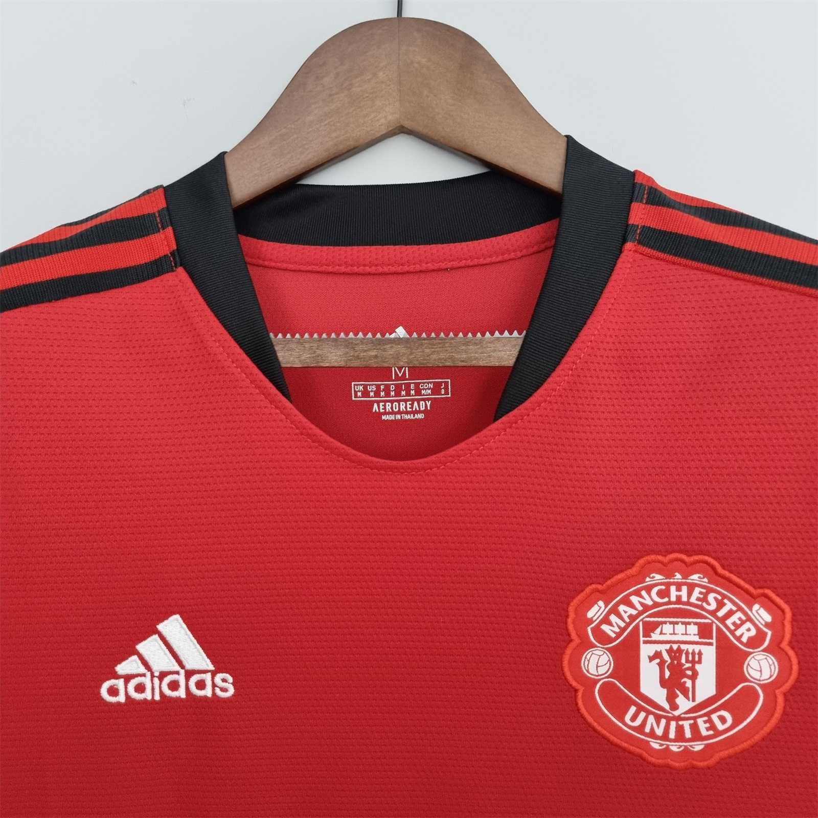 22-23 Manchester United red training suit 1