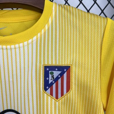 25-26 Atletico Madrid Yellow Goalkeeper Kid Kits Youth Apparels Sino AAAAJersey Supply Yupoo 9