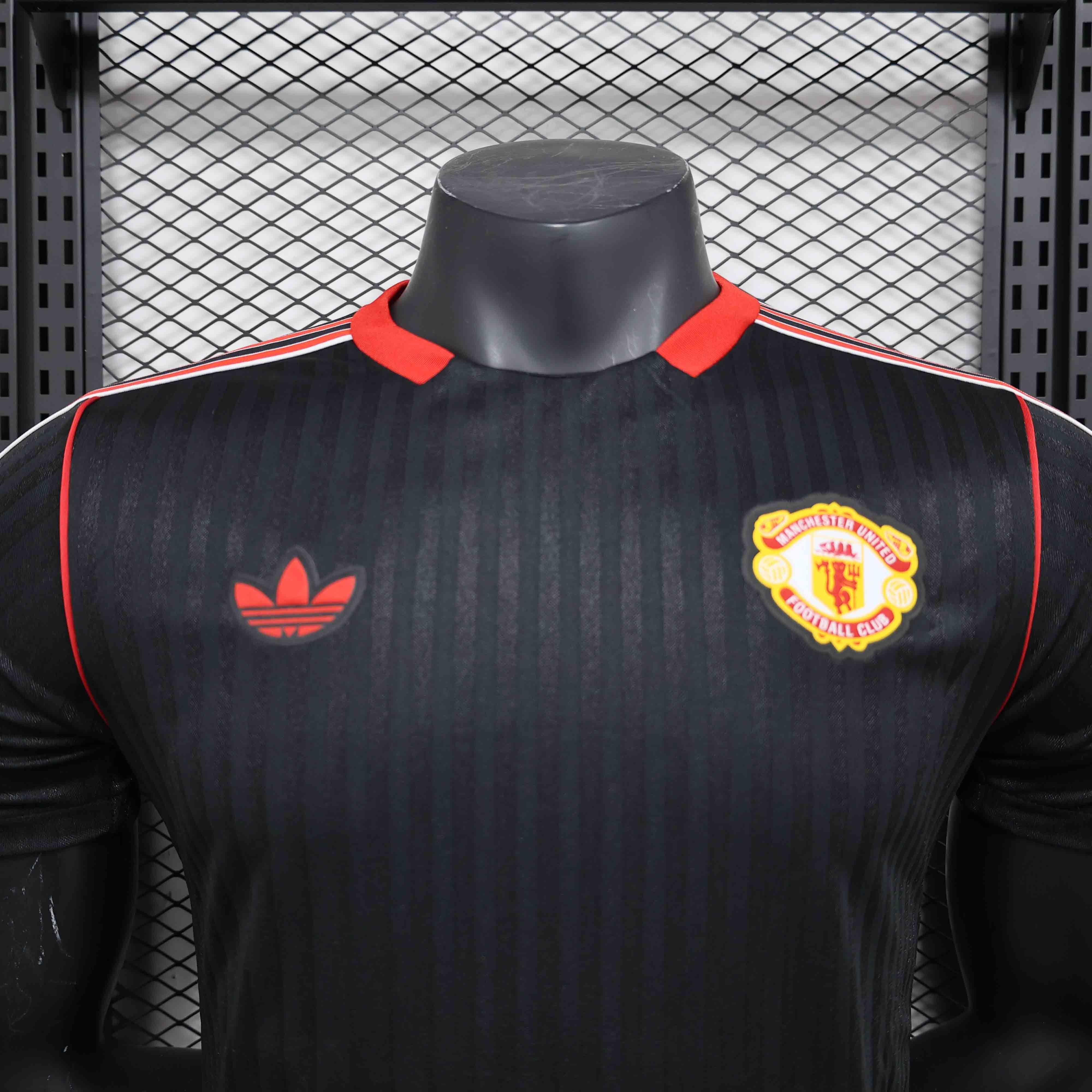 25-26 Manchester United Black Terrace Icons Kit Player Version Shirt AAAAJersey Supplier Yupoo 2