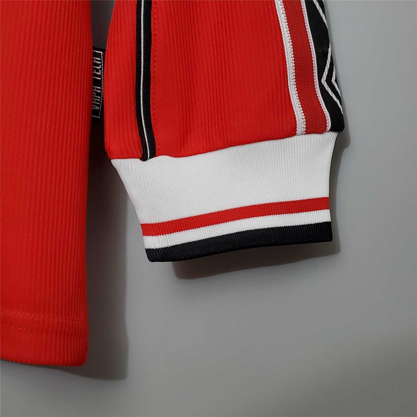 98-99 Manchester United home long sleeve 5