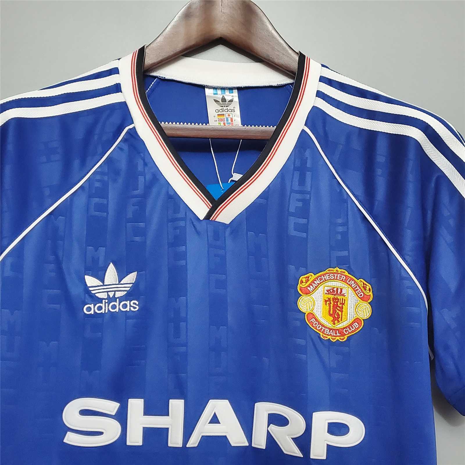 88-89 Manchester United away blue 6