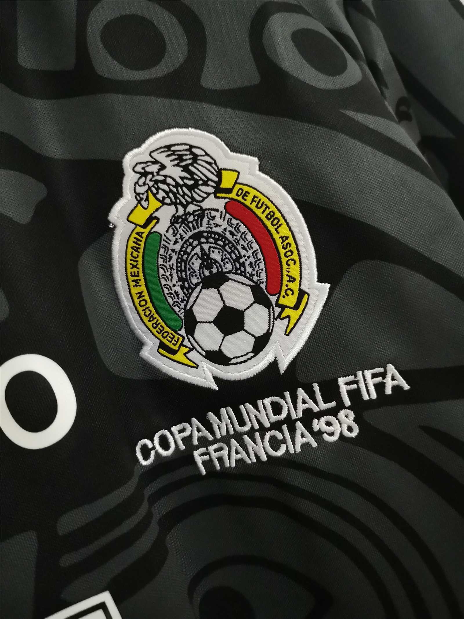 1998 Mexico black 9