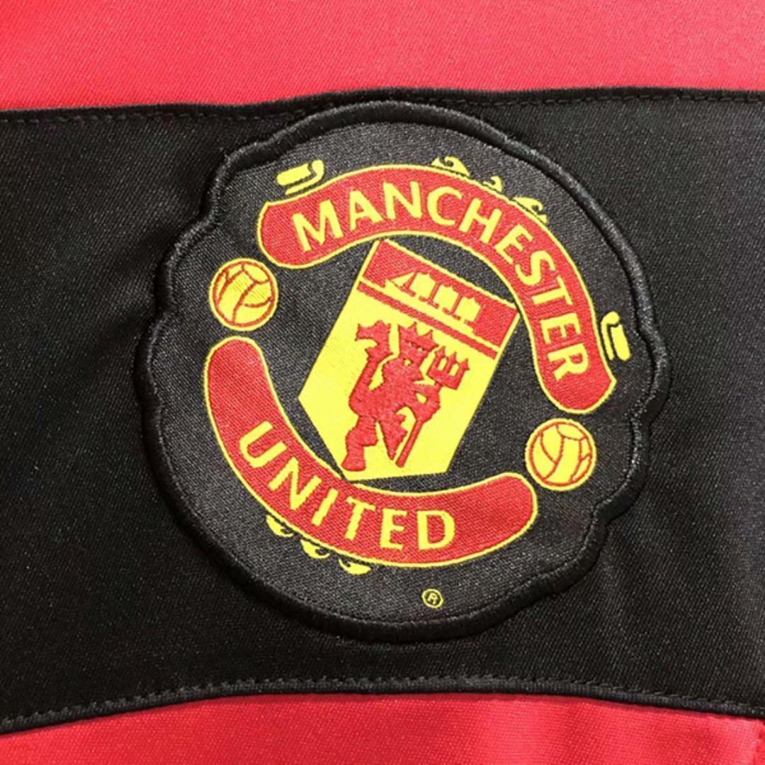 09-10 Manchester United home long sleeve 1
